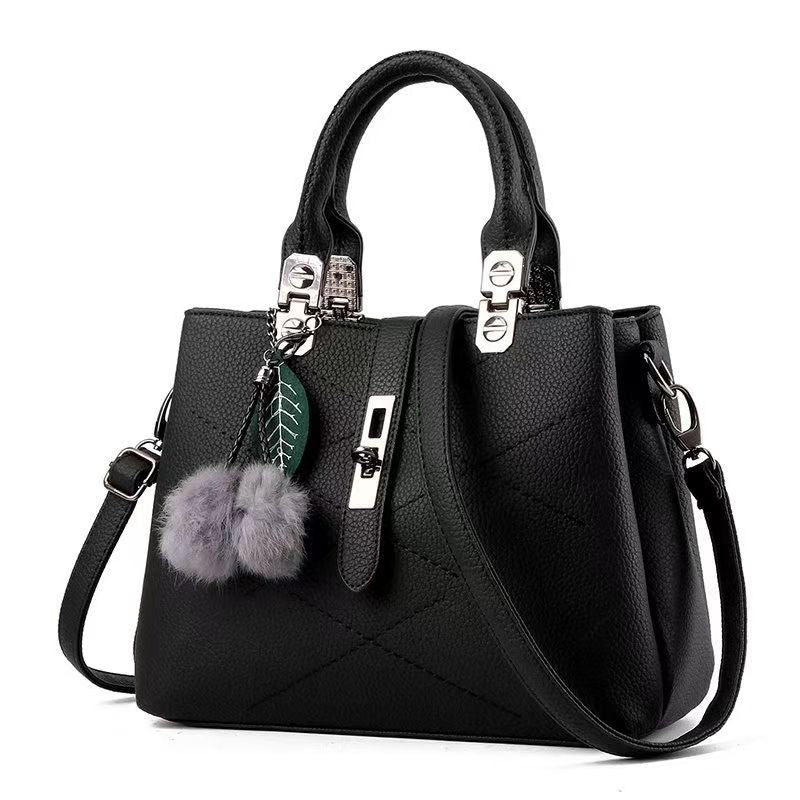 Elegant Zouveré Shoulder bag - Everyday Minimalist Style