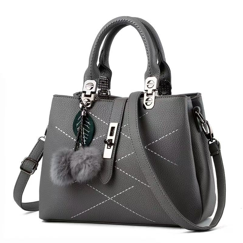 Elegant Zouveré Shoulder bag - Everyday Minimalist Style